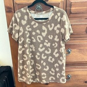 Bombom Tan And Brown Animal Print Tee Size Large NWOT